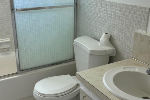 Купить кондоминиум в Майами, Флорида 2 спальни, 106.47м2, № 2019681 - фото 7