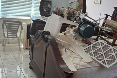 Купить кондоминиум в Майами, Флорида 2 спальни, 106.47м2, № 2019681 - фото 10