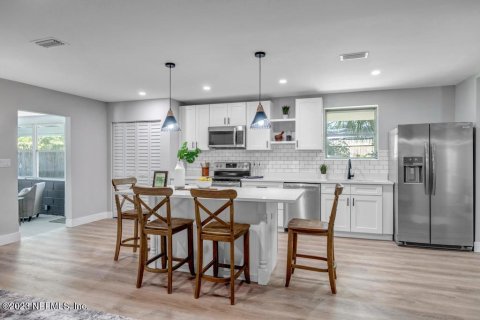 Casa en venta en Jacksonville, Florida, 3 dormitorios, 200.11 m2 № 889639 - foto 1