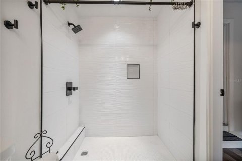 Снять в аренду виллу или дом в Тампа, Флорида 3 спальни, 121.89м2, № 1912015 - фото 20