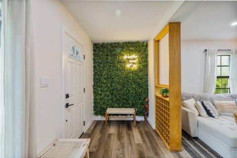 Снять в аренду виллу или дом в Тампа, Флорида 3 спальни, 121.89м2, № 1912015 - фото 3