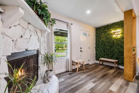 Снять в аренду виллу или дом в Тампа, Флорида 3 спальни, 121.89м2, № 1912015 - фото 2