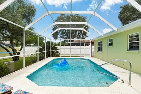 House in New Port Richey, Florida 2 bedrooms, 122.63 sq.m. № 2396261 - photo 28