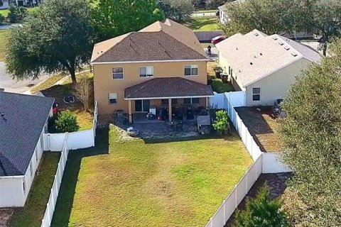 Villa ou maison à vendre à Sorrento, Floride: 4 chambres, 260.13 m2 № 1584513 - photo 3