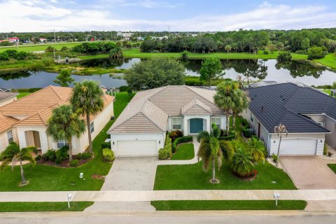 Villa ou maison à vendre à Port St. Lucie, Floride: 3 chambres, 181.44 m2 № 2343490 - photo 6