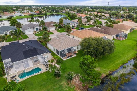 Villa ou maison à vendre à Port St. Lucie, Floride: 3 chambres, 181.44 m2 № 2343490 - photo 10