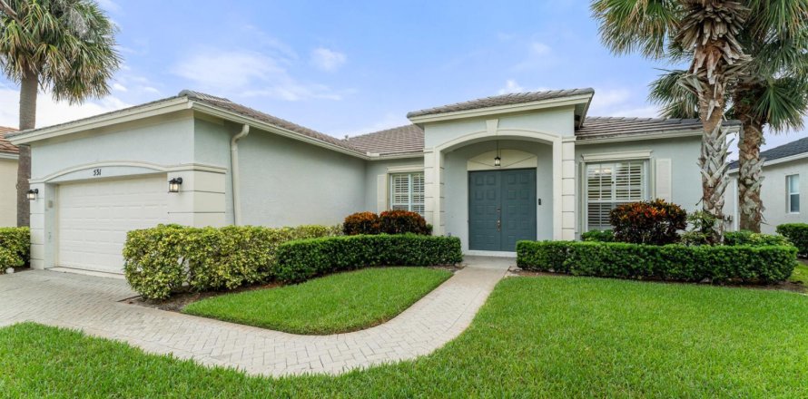 Villa ou maison à Port St. Lucie, Floride 3 chambres, 181.44 m2 № 2343490