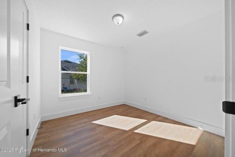 Casa en venta en Weeki Wachee, Florida, 3 dormitorios, 93.65 m2 № 1911119 - foto 23