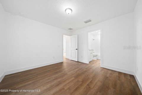 Casa en venta en Weeki Wachee, Florida, 3 dormitorios, 93.65 m2 № 1911119 - foto 13