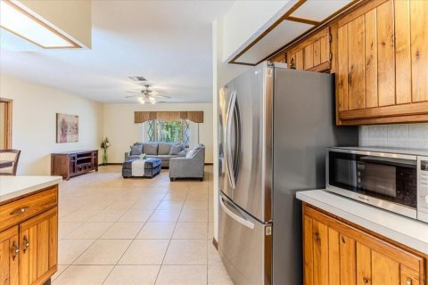 House in Spring Hill, Florida 3 bedrooms, 245.45 sq.m. № 1855519 - photo 17