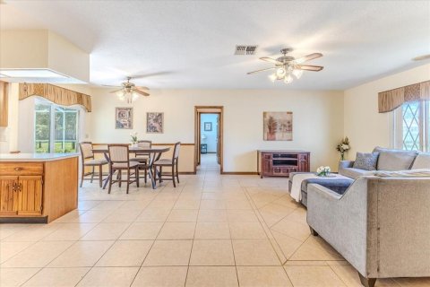 House in Spring Hill, Florida 3 bedrooms, 245.45 sq.m. № 1855519 - photo 18