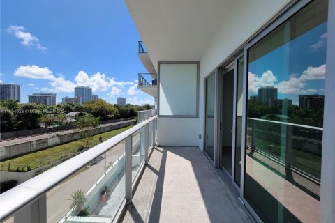 Condominio en venta en Miami, Florida, 52.58 m2 № 1445730 - foto 15