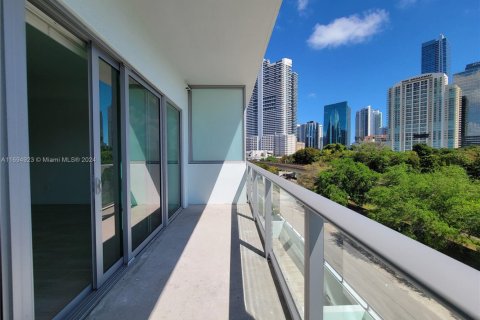 Condominio en venta en Miami, Florida, 52.58 m2 № 1445730 - foto 11
