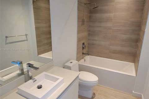 Condominio en venta en Miami, Florida, 52.58 m2 № 1445730 - foto 9