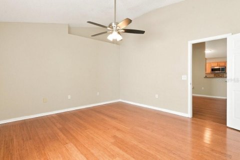 House in Sanford, Florida 3 bedrooms, 174.28 sq.m. № 2396440 - photo 3