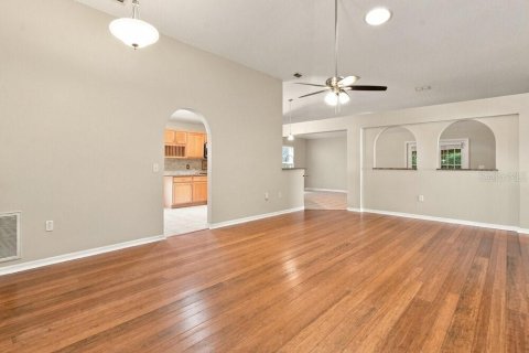 House in Sanford, Florida 3 bedrooms, 174.28 sq.m. № 2396440 - photo 6