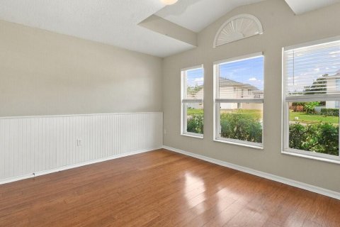 House in Sanford, Florida 3 bedrooms, 174.28 sq.m. № 2396440 - photo 14