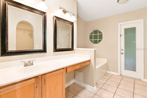 House in Sanford, Florida 3 bedrooms, 174.28 sq.m. № 2396440 - photo 12