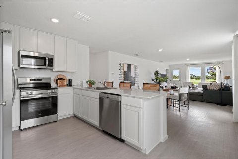 Casa en venta en Eagle Lake, Florida, 4 dormitorios, 148.64 m2 № 2386362 - foto 2