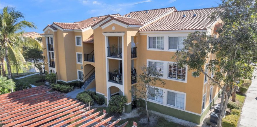 Condo à Miramar, Floride, 3 chambres  № 2007416