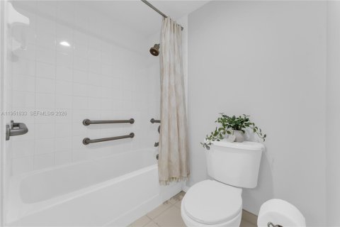 Copropriété à vendre à Miramar, Floride: 3 chambres, 105.17 m2 № 2007416 - photo 15