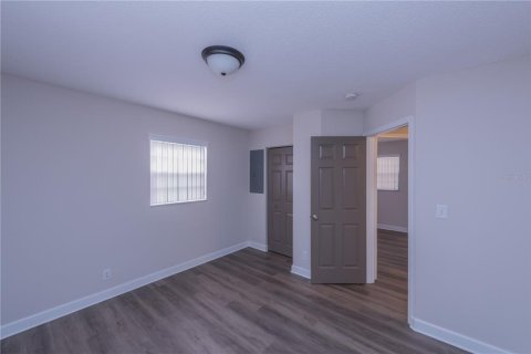 House in Daytona Beach, Florida 4 bedrooms, 111.48 sq.m. № 2285405 - photo 19