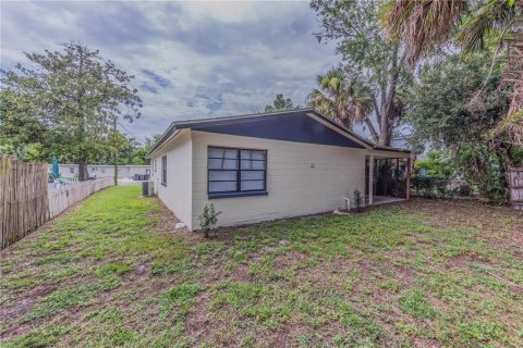 House in Daytona Beach, Florida 4 bedrooms, 111.48 sq.m. № 2285405 - photo 23