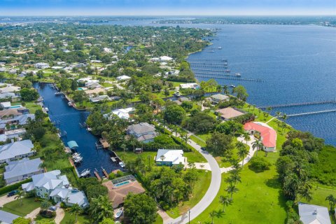 Casa en Stuart, Florida 5 dormitorios, 198.63 m2 № 2363417