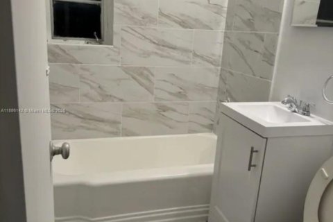 Copropriété à louer à Miami, Floride: 1 chambre, 60.39 m2 № 1932301 - photo 6