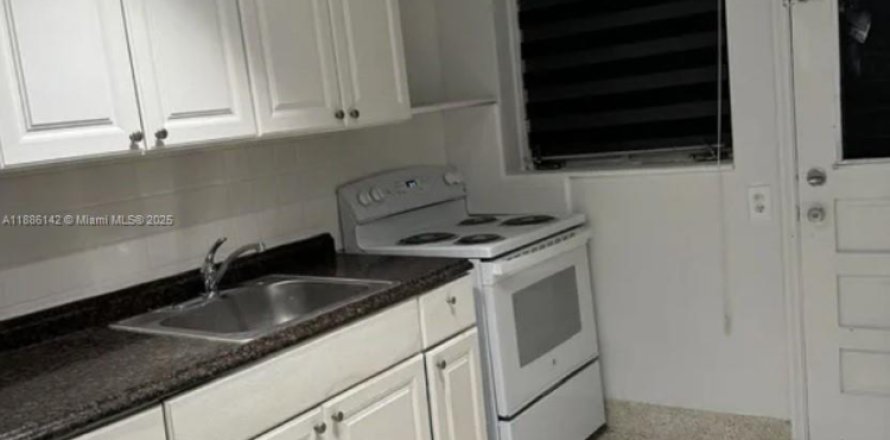 Condo à Miami, Floride, 1 chambre  № 1932301