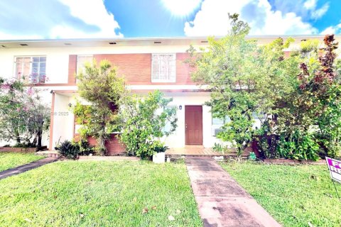 Copropriété à louer à Miami, Floride: 1 chambre, 60.39 m2 № 1932301 - photo 14