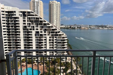 Copropriété à louer à Miami, Floride: 2 chambres, 91.51 m2 № 1985249 - photo 2