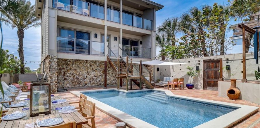 Villa ou maison à New Smyrna Beach, Floride 4 chambres, 340.95 m2 № 1774130