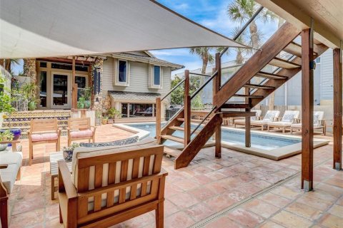 Villa ou maison à vendre à New Smyrna Beach, Floride: 4 chambres, 340.95 m2 № 1774130 - photo 10