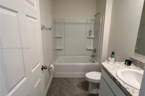 Снять в аренду виллу или дом в Грант-Валкариа, Флорида 4 спальни, № 2023323 - фото 20