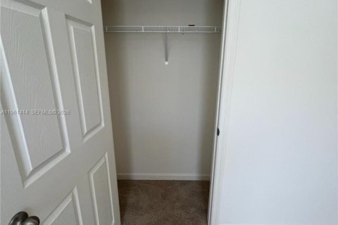 Снять в аренду виллу или дом в Грант-Валкариа, Флорида 4 спальни, № 2023323 - фото 23