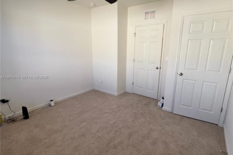 Снять в аренду виллу или дом в Грант-Валкариа, Флорида 4 спальни, № 2023323 - фото 29