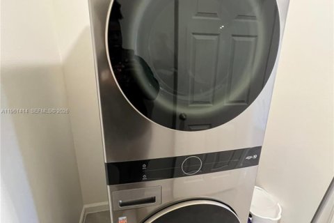 Снять в аренду виллу или дом в Грант-Валкариа, Флорида 4 спальни, № 2023323 - фото 26