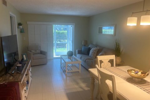 Condominio en alquiler en Delray Beach, Florida, 2 dormitorios, 78.13 m2 № 1116694 - foto 1