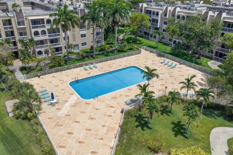 Copropriété à louer à Miami, Floride: 2 chambres, 74.69 m2 № 2085449 - photo 29