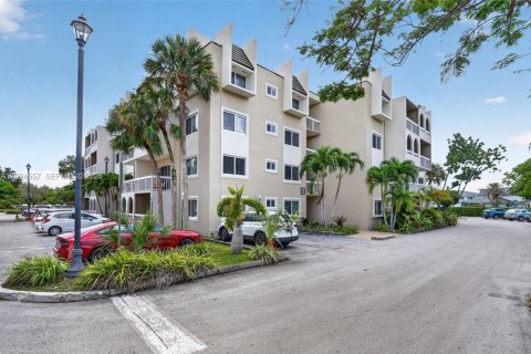 Copropriété à louer à Miami, Floride: 2 chambres, 74.69 m2 № 2085449 - photo 23