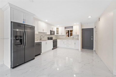 Condo à Miami, Floride, 2 chambres  № 2085449