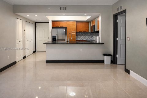 Condominio en venta en Coral Gables, Florida, 1 dormitorio, 82.31 m2 № 2063010 - foto 6