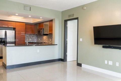 Condominio en venta en Coral Gables, Florida, 1 dormitorio, 82.31 m2 № 2063010 - foto 4