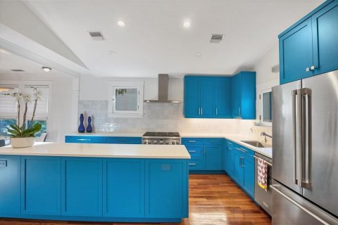 Villa ou maison à louer à Sarasota, Floride: 3 chambres, 142.23 m2 № 829069 - photo 8