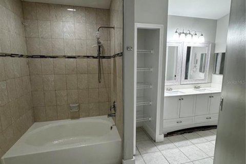 Villa ou maison à louer à Naples, Floride: 3 chambres, 154.96 m2 № 2097210 - photo 17