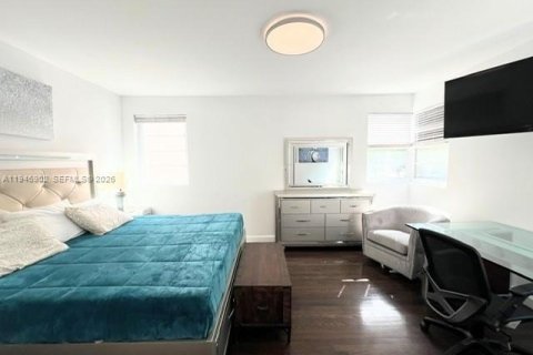 Купить кондоминиум в Майами-Бич, Флорида 1 спальня, 69.03м2, № 2003226 - фото 8