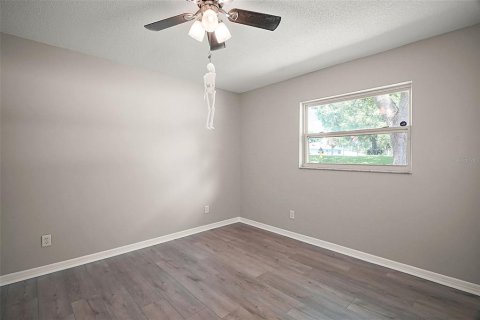 Casa en venta en Clermont, Florida, 4 dormitorios, 179.49 m2 № 1838133 - foto 16
