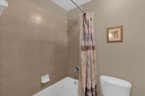 Townhouse in Apopka, Florida 4 bedrooms, 171.22 sq.m. № 2101248 - photo 17
