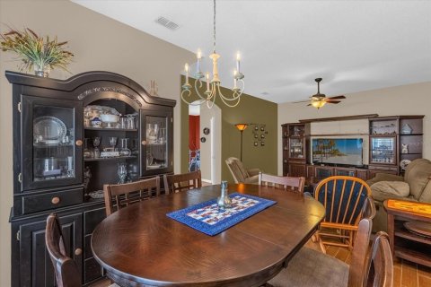 Townhouse in Apopka, Florida 4 bedrooms, 171.22 sq.m. № 2101248 - photo 4